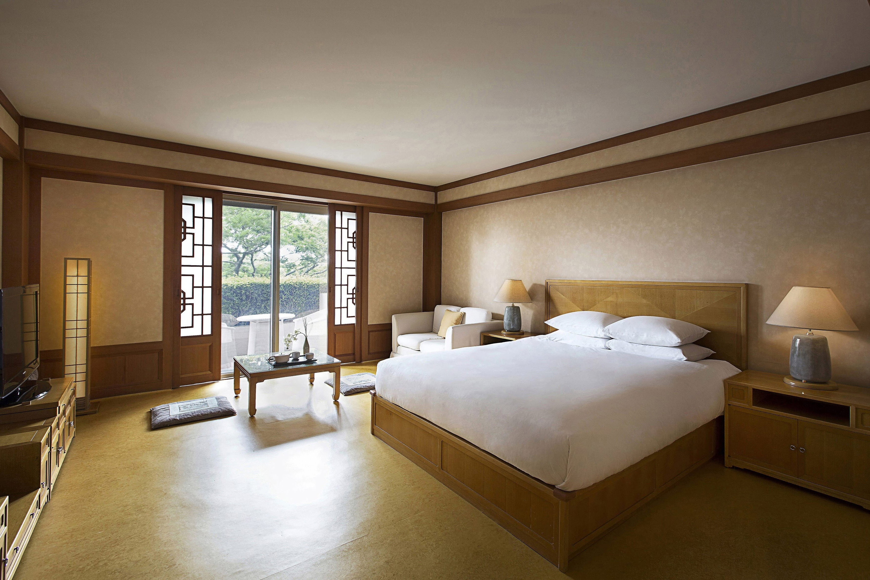 The Shilla Jeju 24/77