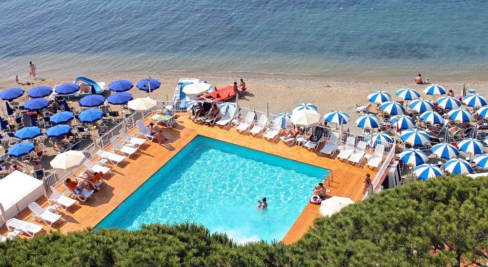 HOTEL MAYOLA 65/73