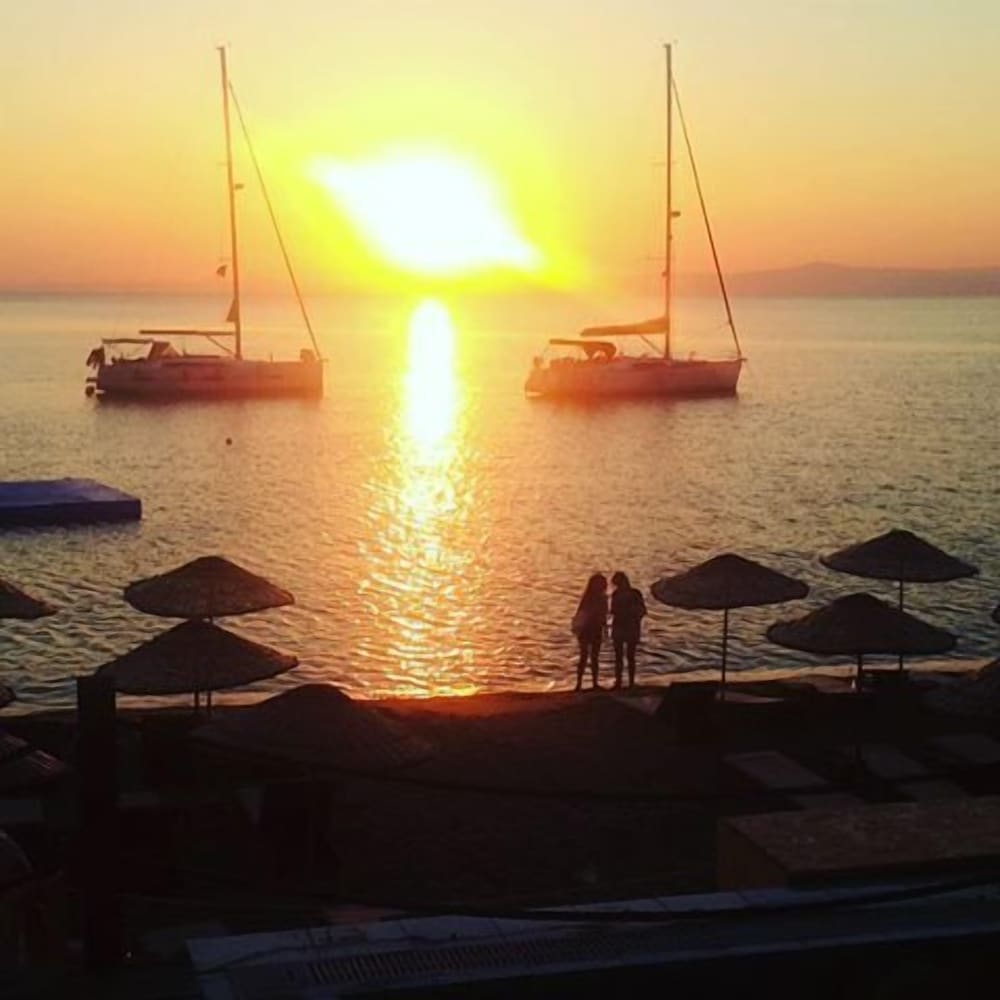Ayanya Beach & Bistro Bungalows 30/42