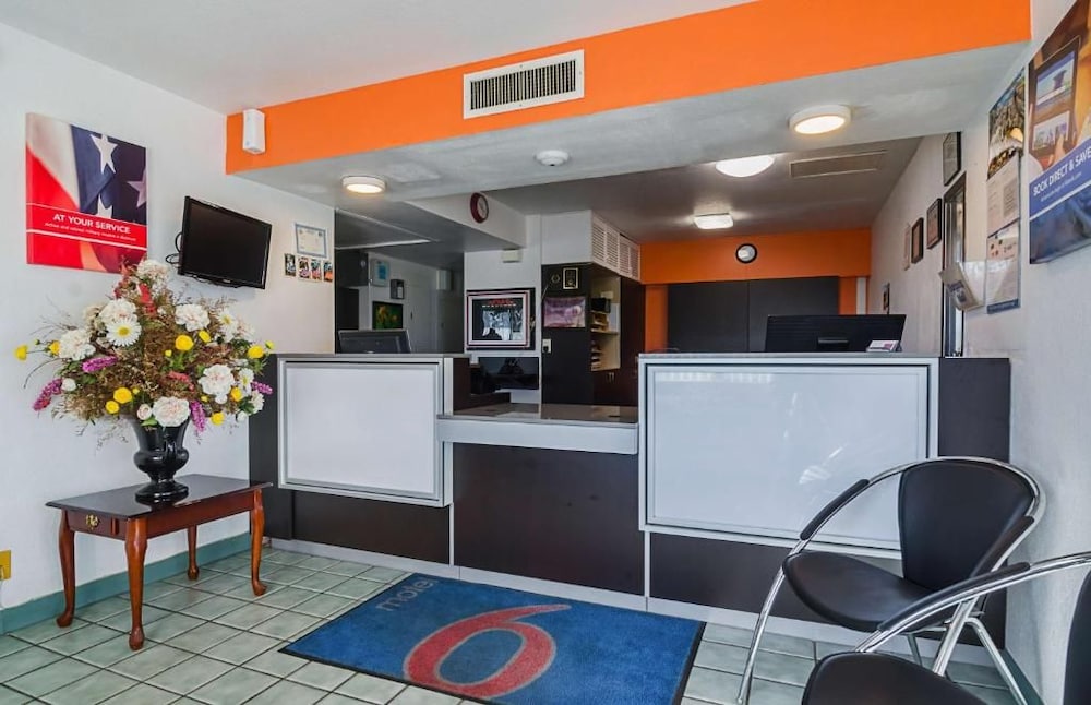 Motel6 Mitchell, SD 13/68
