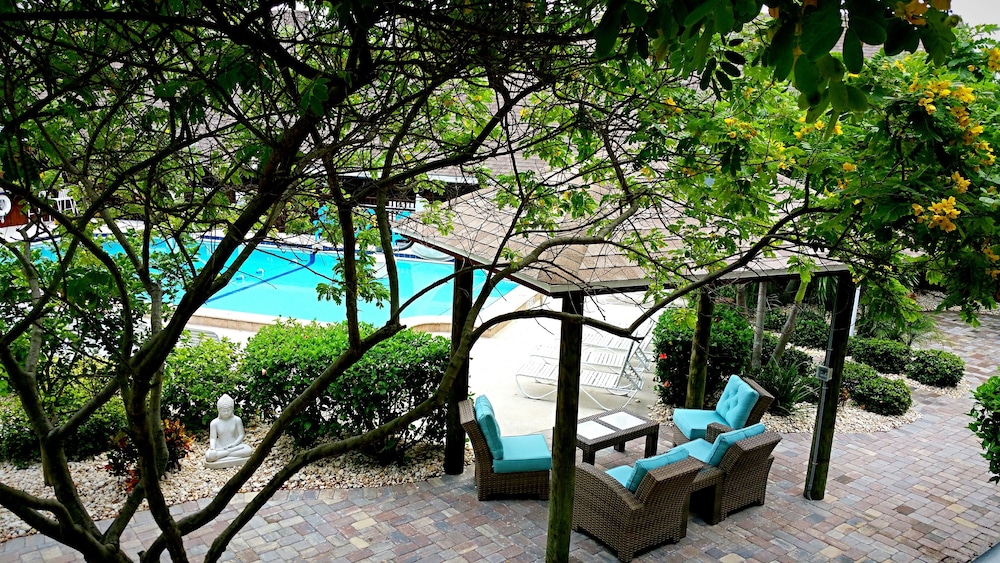 Dolphin Key Resort 45/50