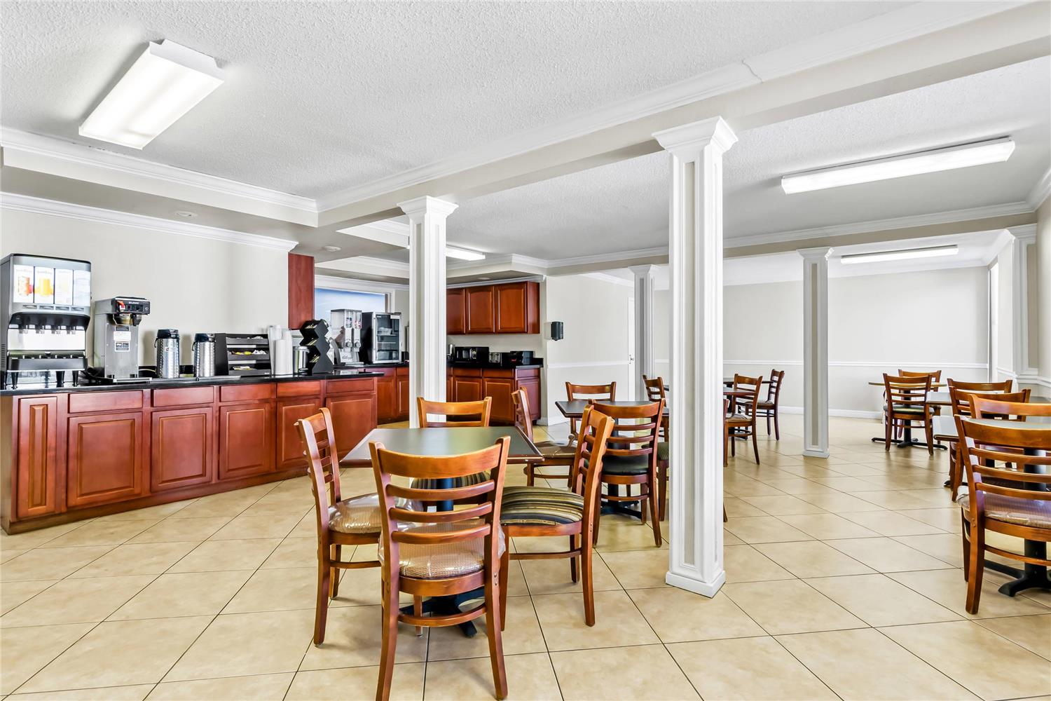 Econo Lodge Mt. Hope - Beckley North 19/28