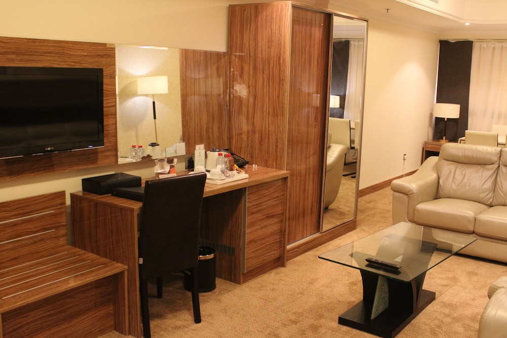فندق نزل الشاكرين(Al Shakreen Golden Tulip (ex. Nozol Al Shakreen Hotel)) 37/54
