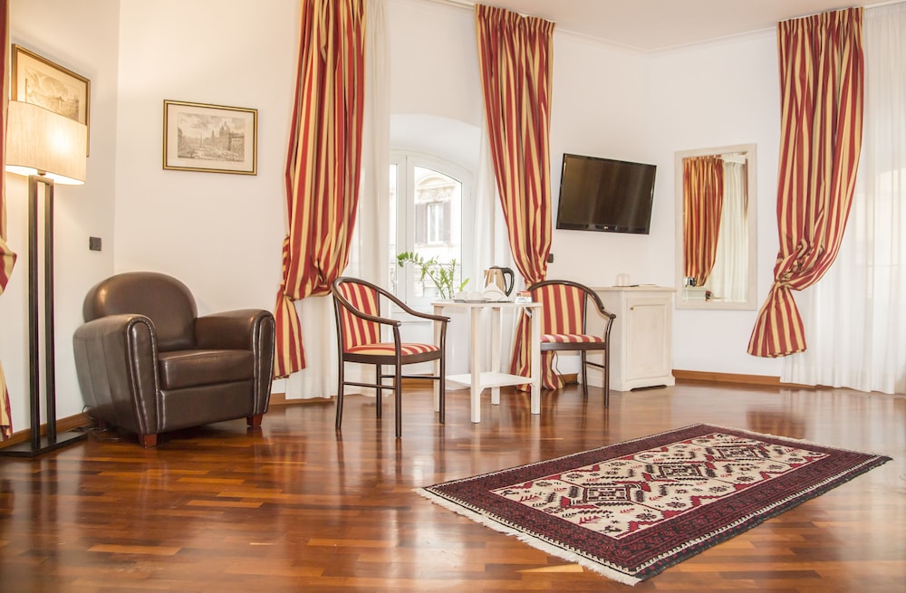 Inn Rome Rooms & Suites 34/50