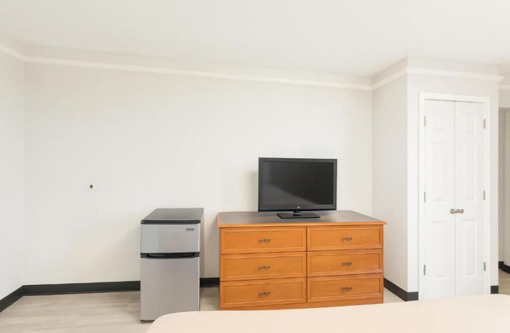 Horizon Inn & Suites 38/48