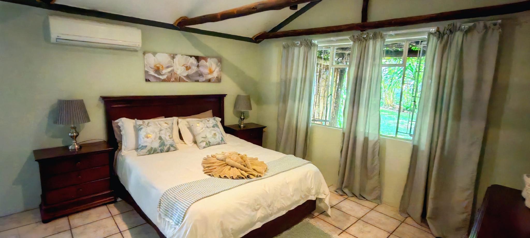 GARDEN, COTTAGE, DOUBLE BED