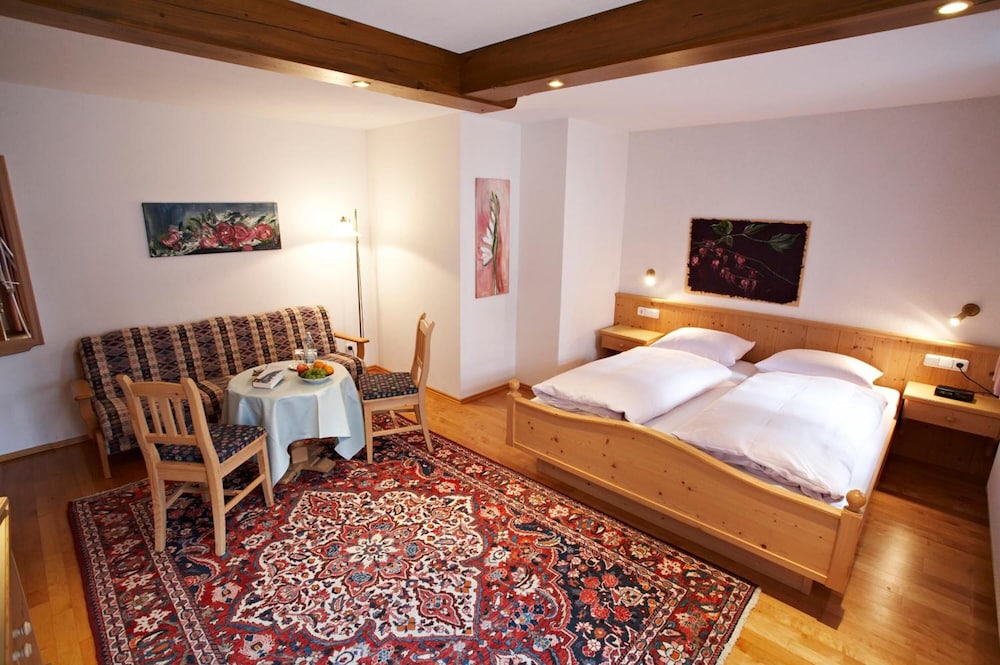 Hotel Oberschmied 8/47