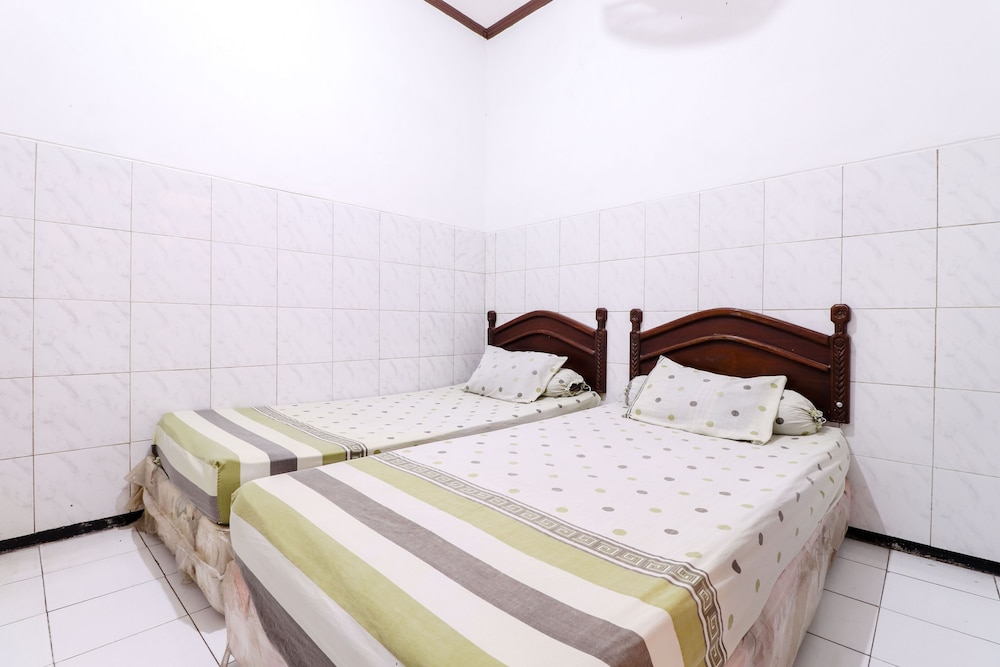 Hotel Gajah Mada 5/35