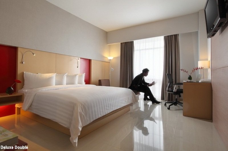 غرفة بريميير بسرير كوين، Hotel Santika Premiere Dyandra Medan 3/3