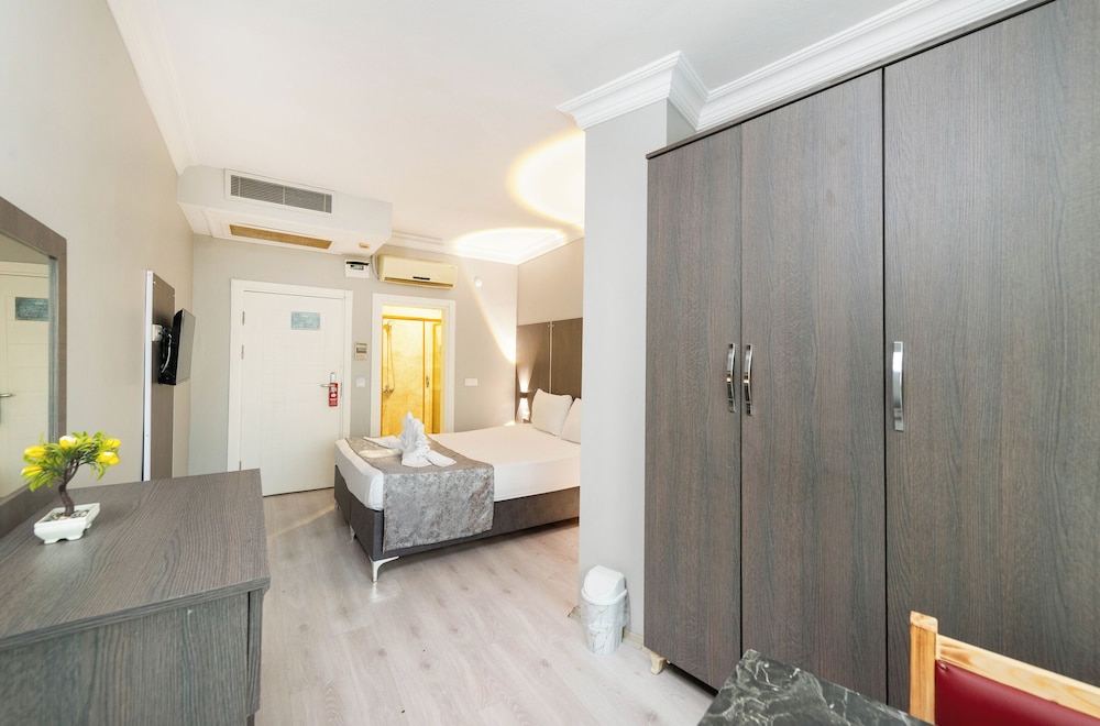 Grand Abimo Hotel (ex Hotel Diamond City) 17/27