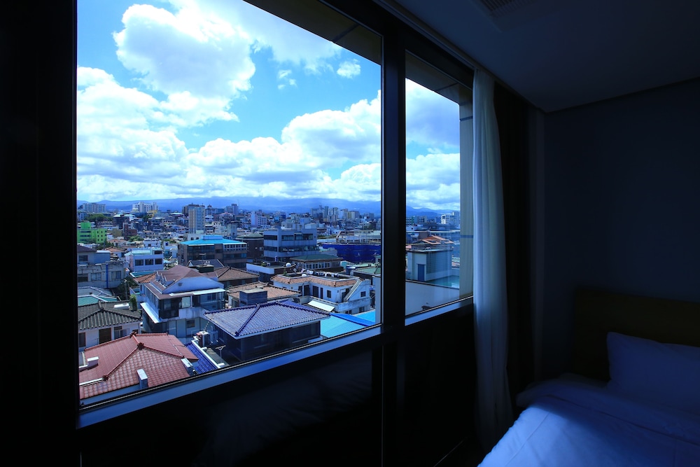 Line Hotel 21/26