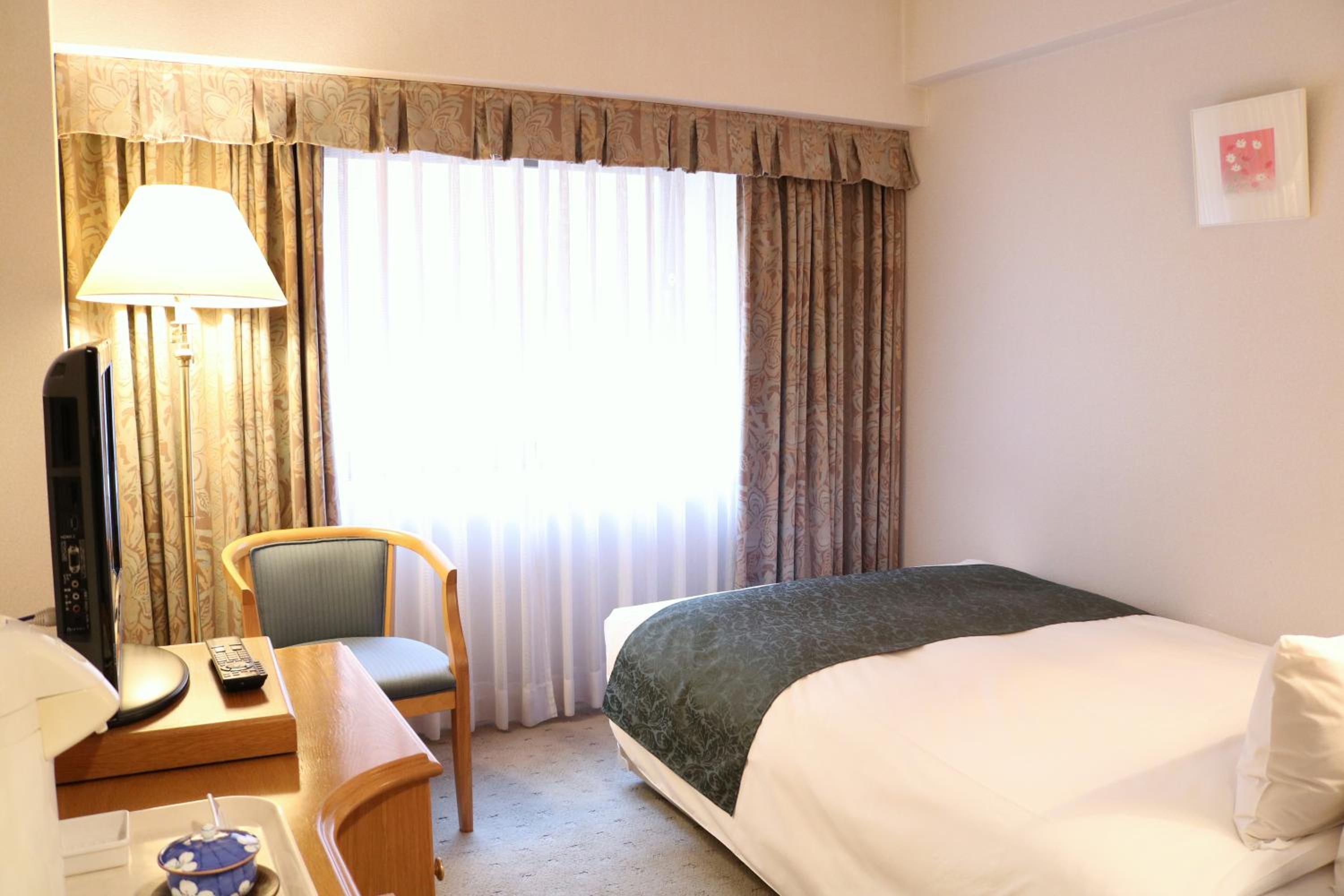 Room, Single