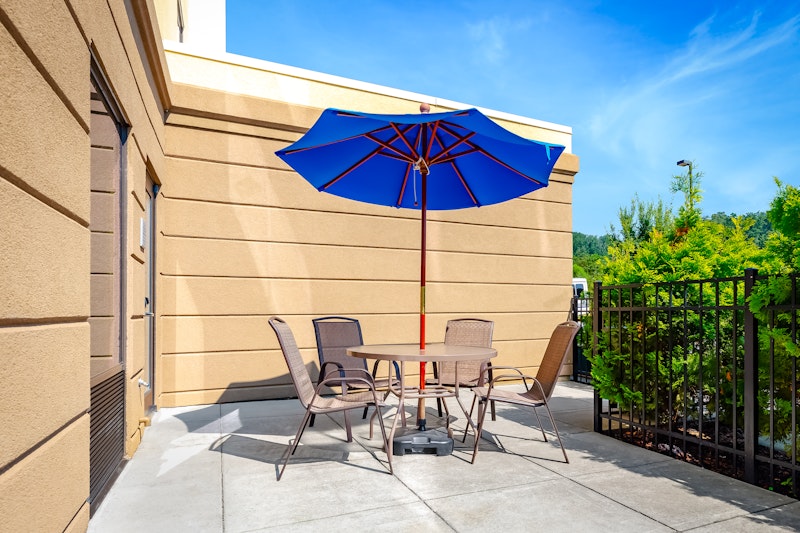 Hampton Inn Suites Adairsville Calhoun Area Ga 13/13