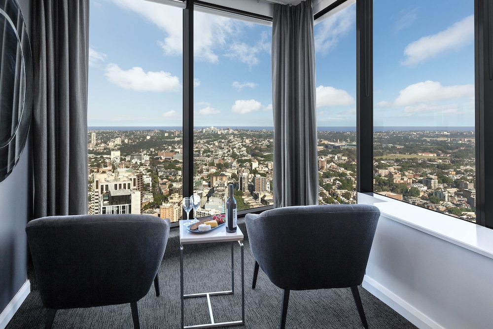 Meriton Suites World Tower 36/50