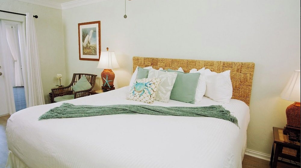 Premium, King Bed, Bay View, Patio
