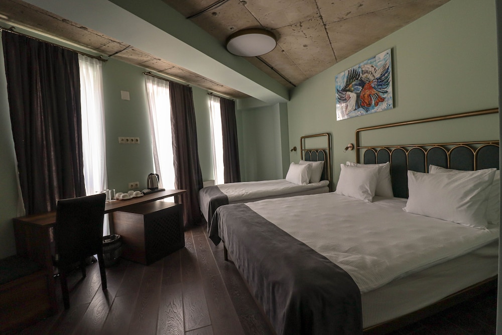 Hotel Paliani 31/62