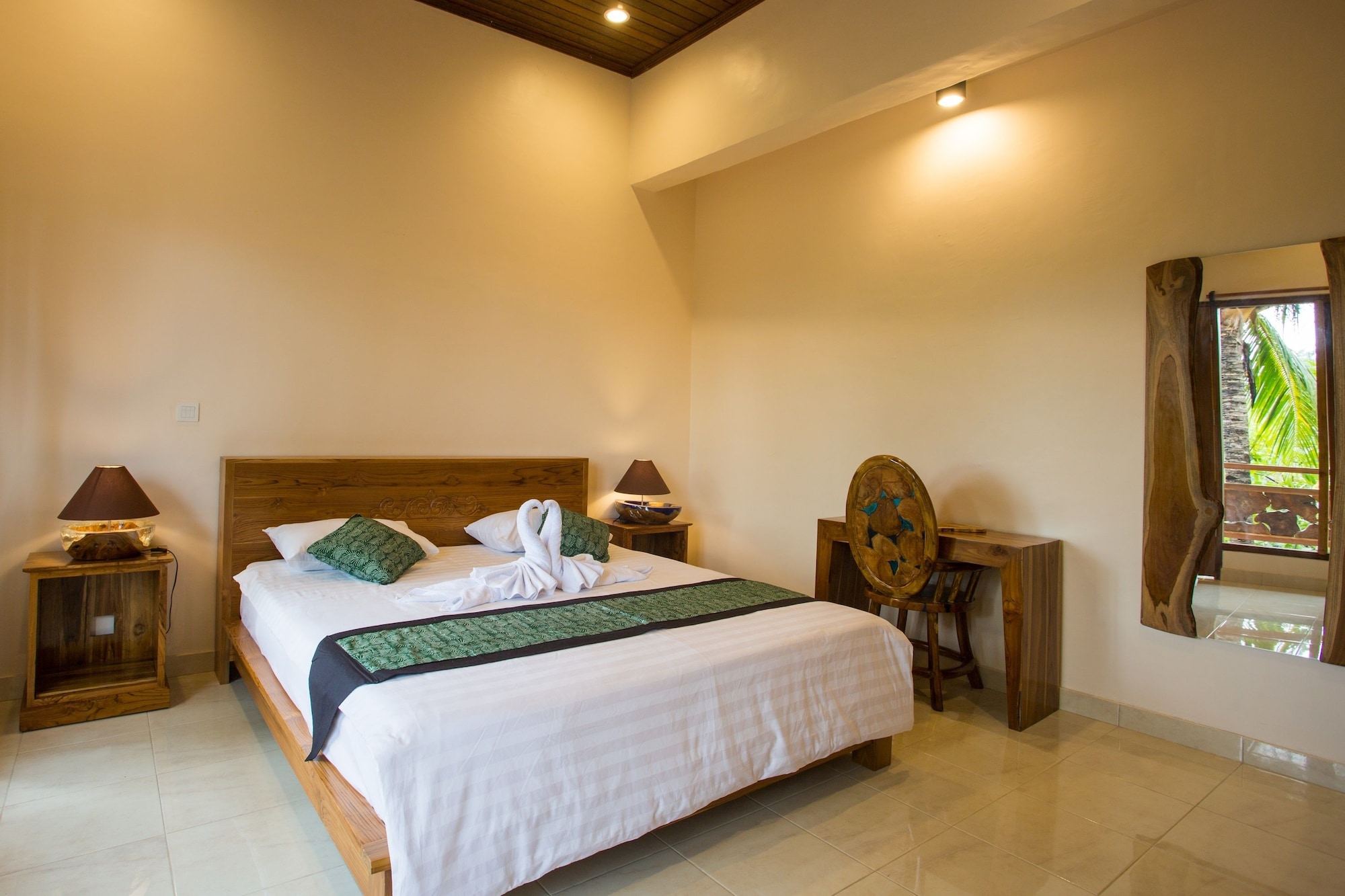 SUPERIOR, DOUBLE BED