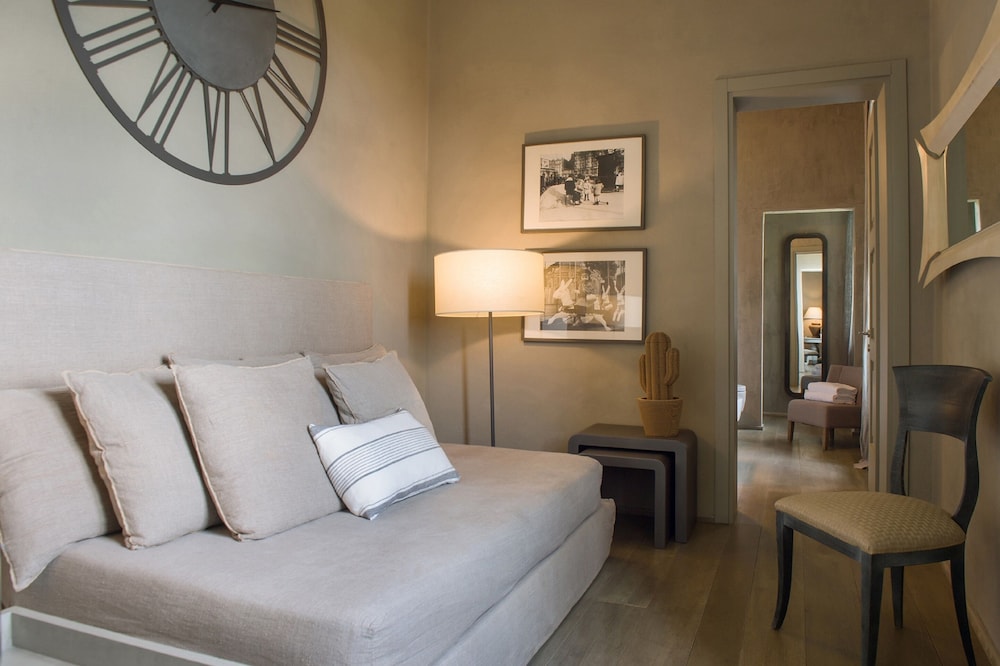 Villa Sassolini, The Originals Collection 28/50