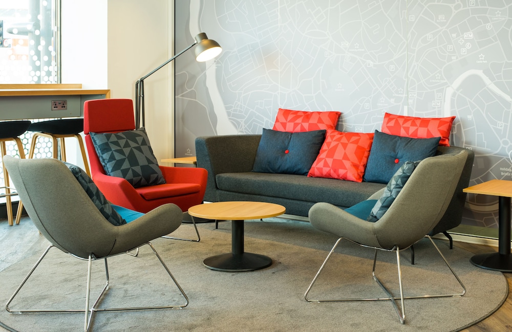 Holiday Inn Express Bristol City Centre 21/47
