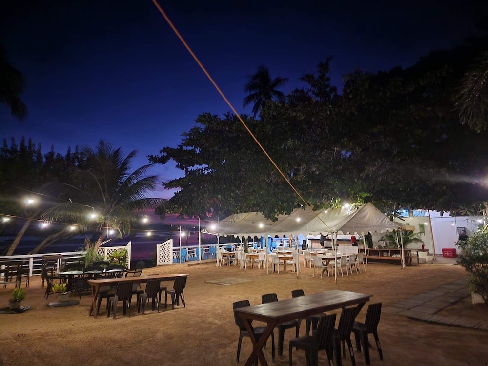 Stunning Republic Beach Resort 39/58