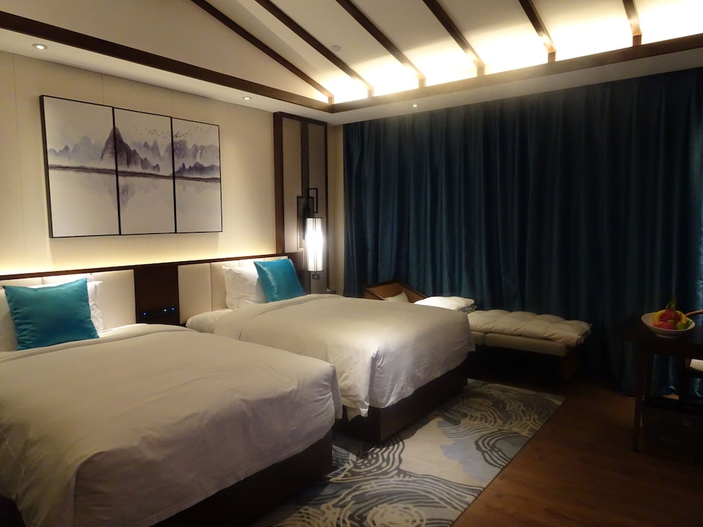 Wyndham Guilin Pingle 5/37