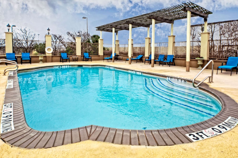 Hampton Inn and Suites Corsicana