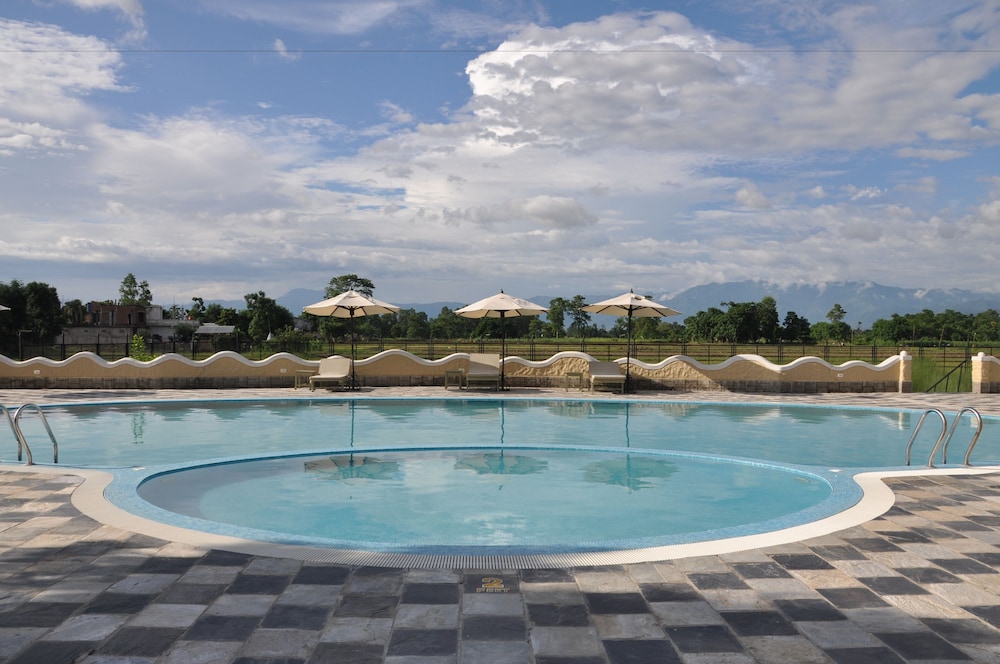 Green Park Chitwan in SAURAHA