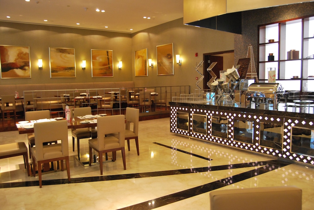 Crowne Plaza Tianjin Binhai 34/50