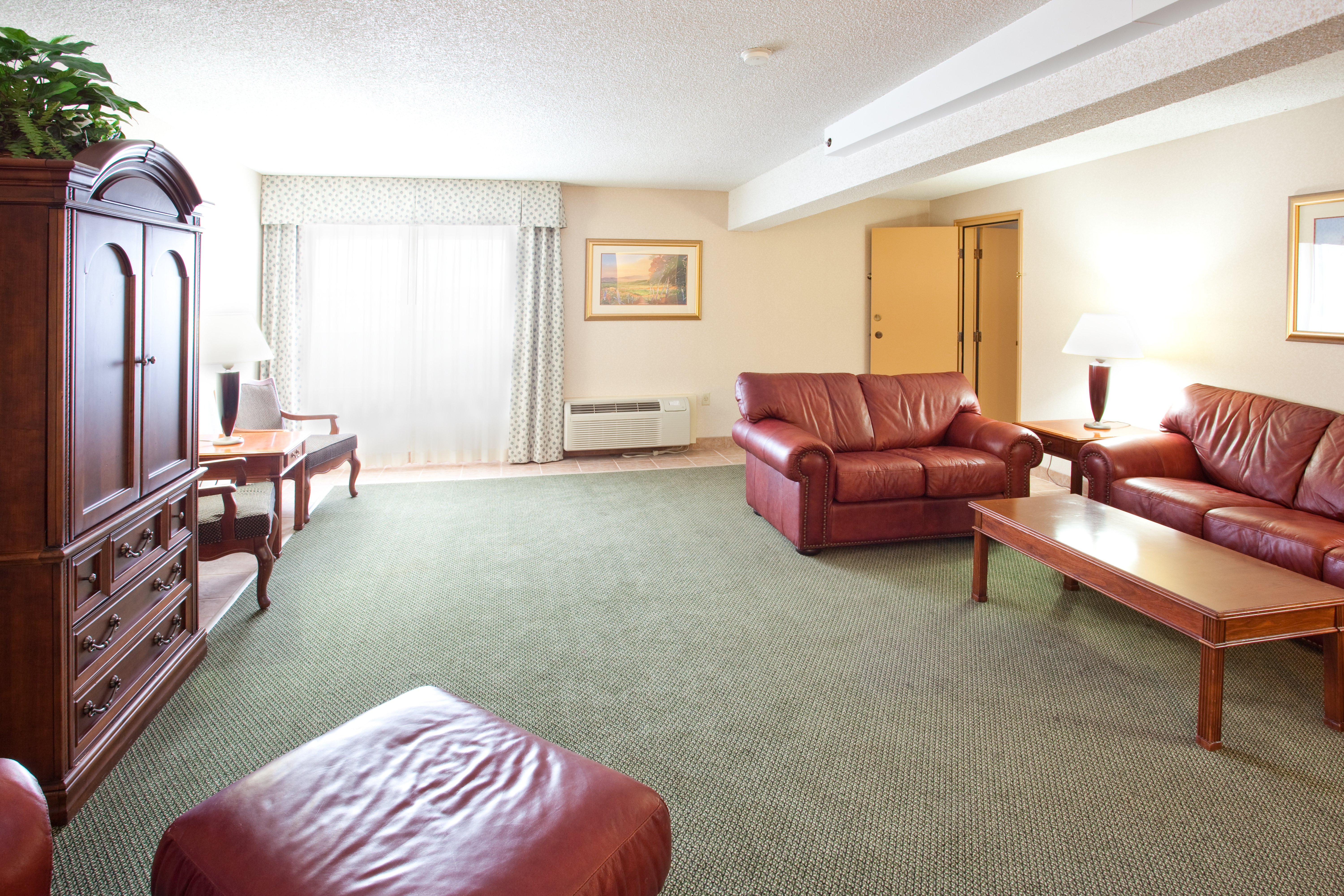 Holiday Inn Great Falls 34/74