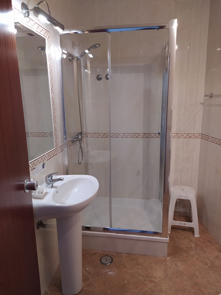 HOTEL LOURO 9/69