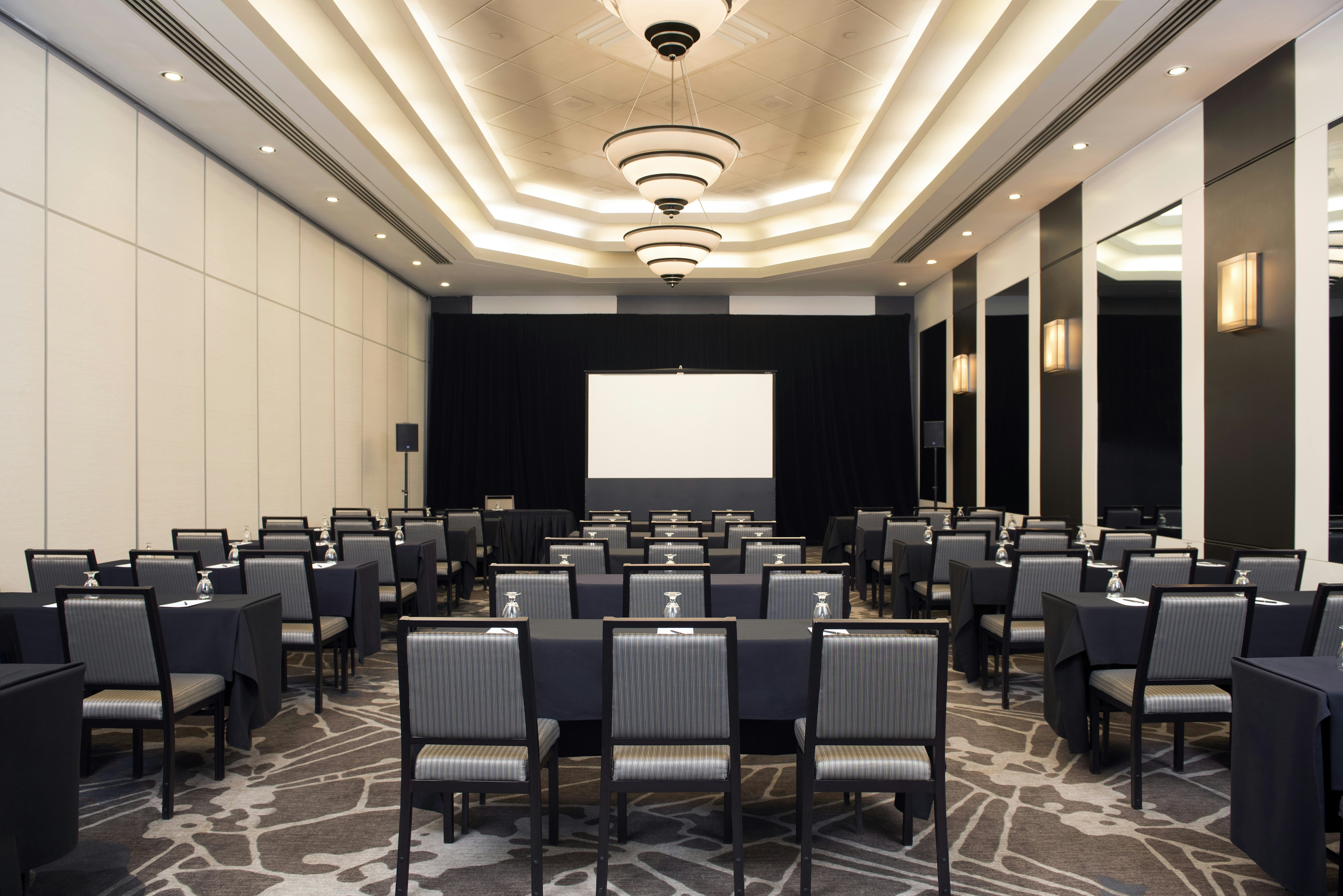 Hilton Toronto Markham Suites Conference Centre Spa 61/87