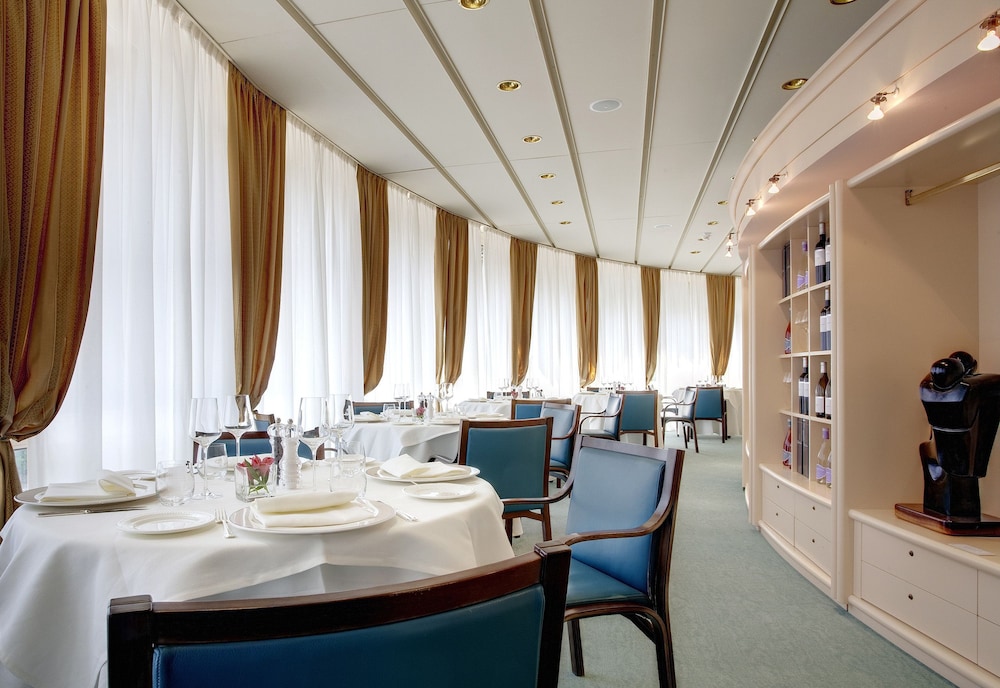 Grand Hotel Presolana 40/46