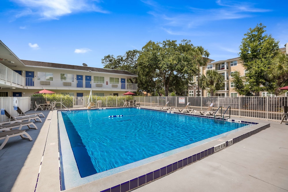 Motel6 Kissimmee, FL - Orlando 57/64