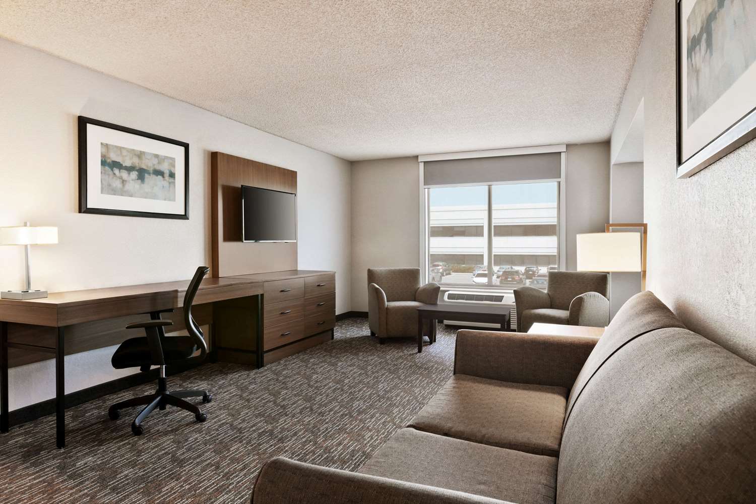Wingate By Wyndham Cincinnati Blue Ash 11/28