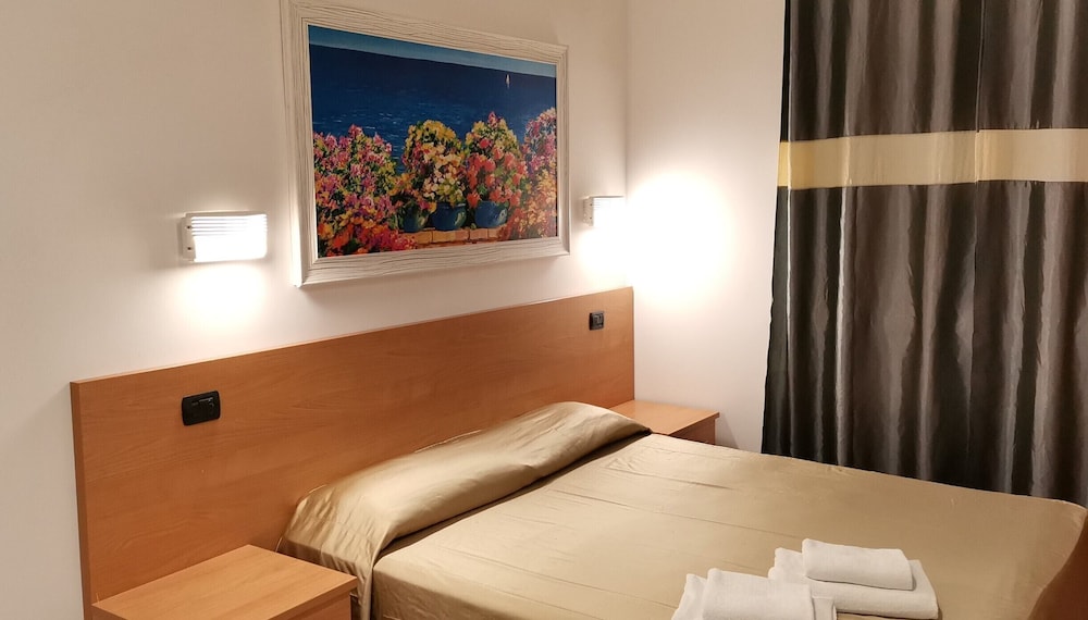 ECONOMY, DOUBLE BED