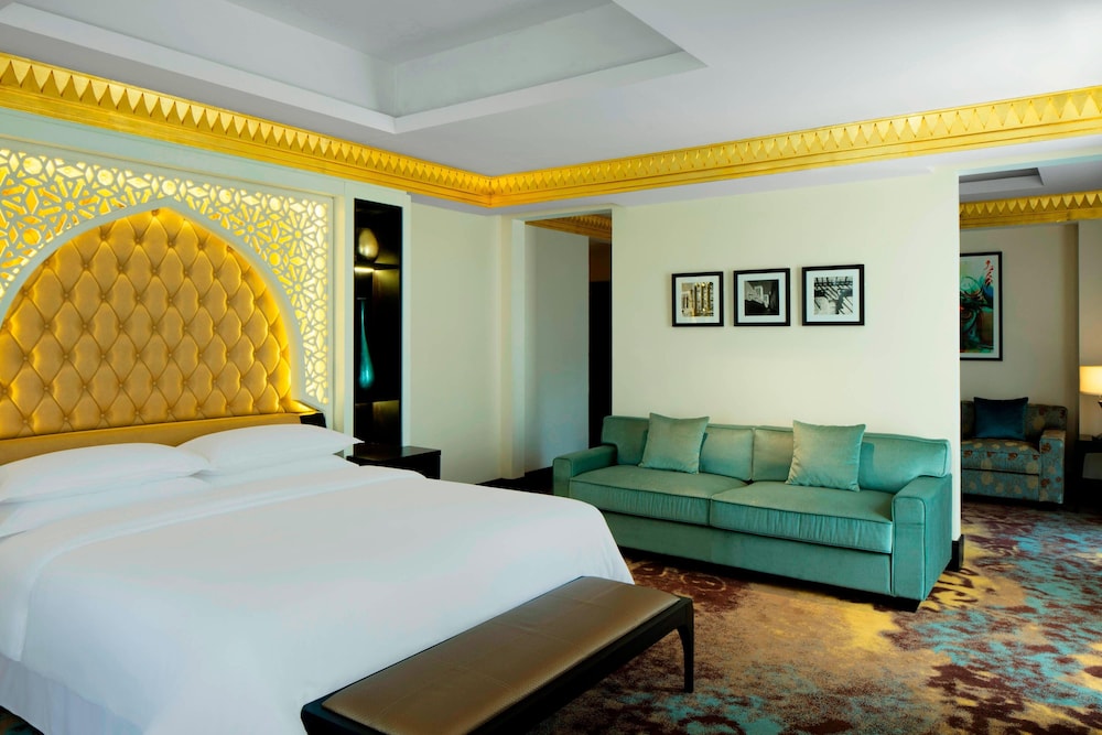 Sheraton Sharjah Beach Resort Spa 37/58