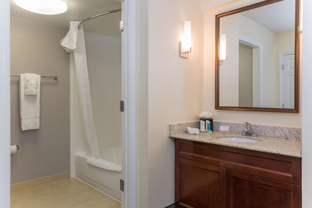 Homewood Suites by Hilton Ft. Worth-North at Fossil Creek 10/44