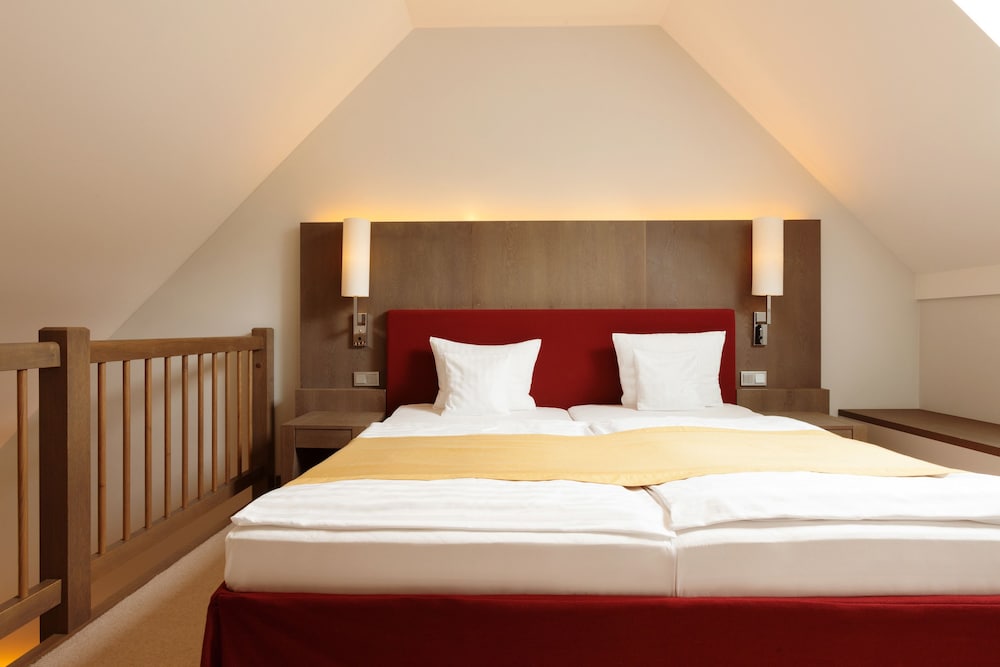 Maisonette, King Bed