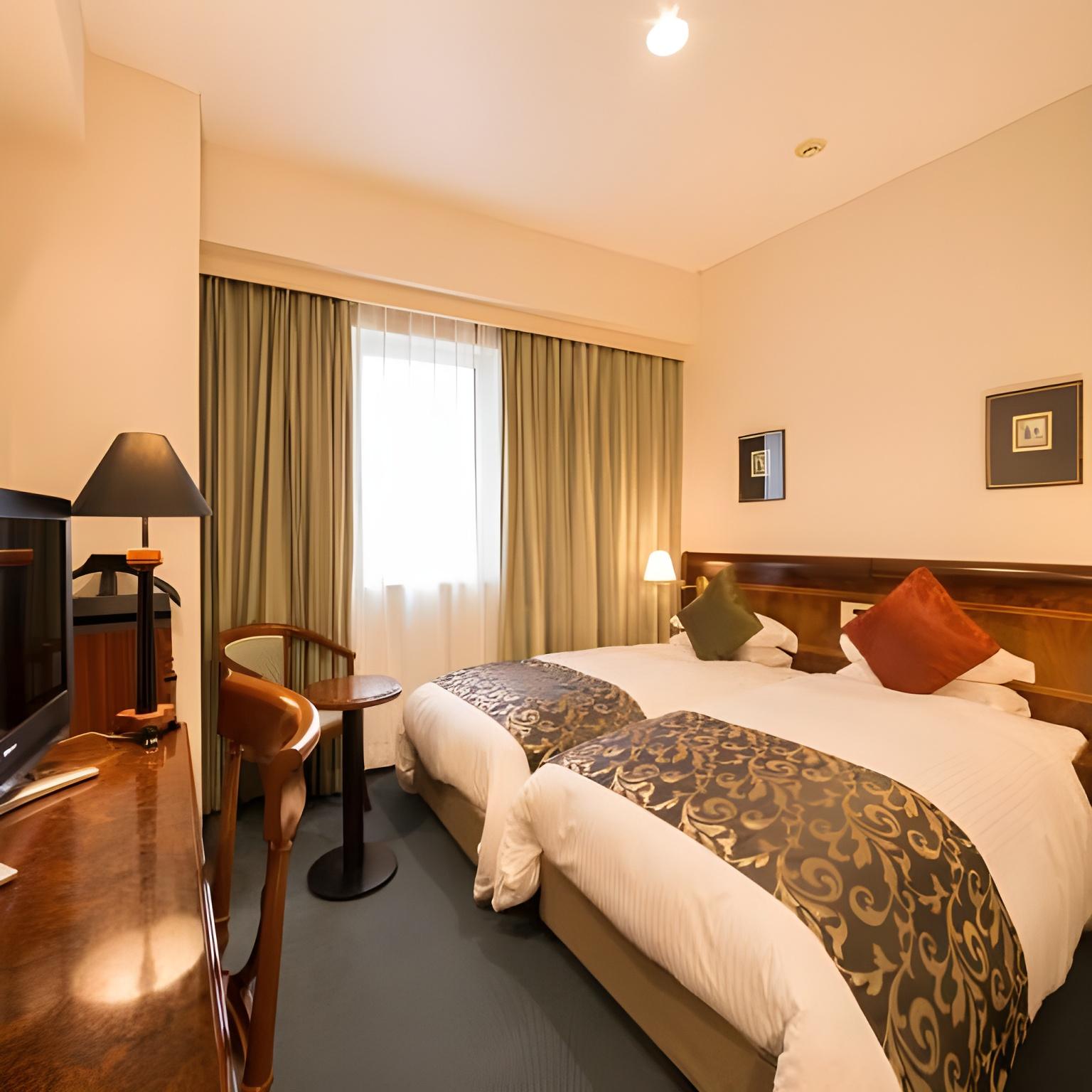 Hollywood, Standard, Twin Beds
