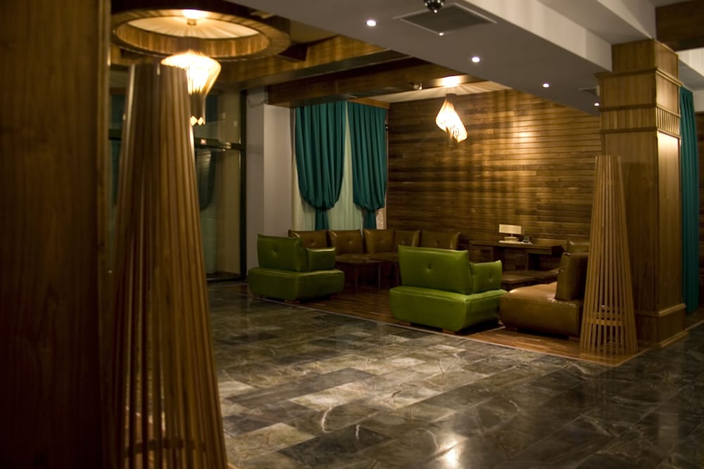 El Resort Hotel 6/50
