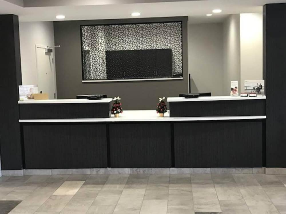 CANDLEWOOD SUITES KANSAS CITY - INDEPENDENCE 6/63