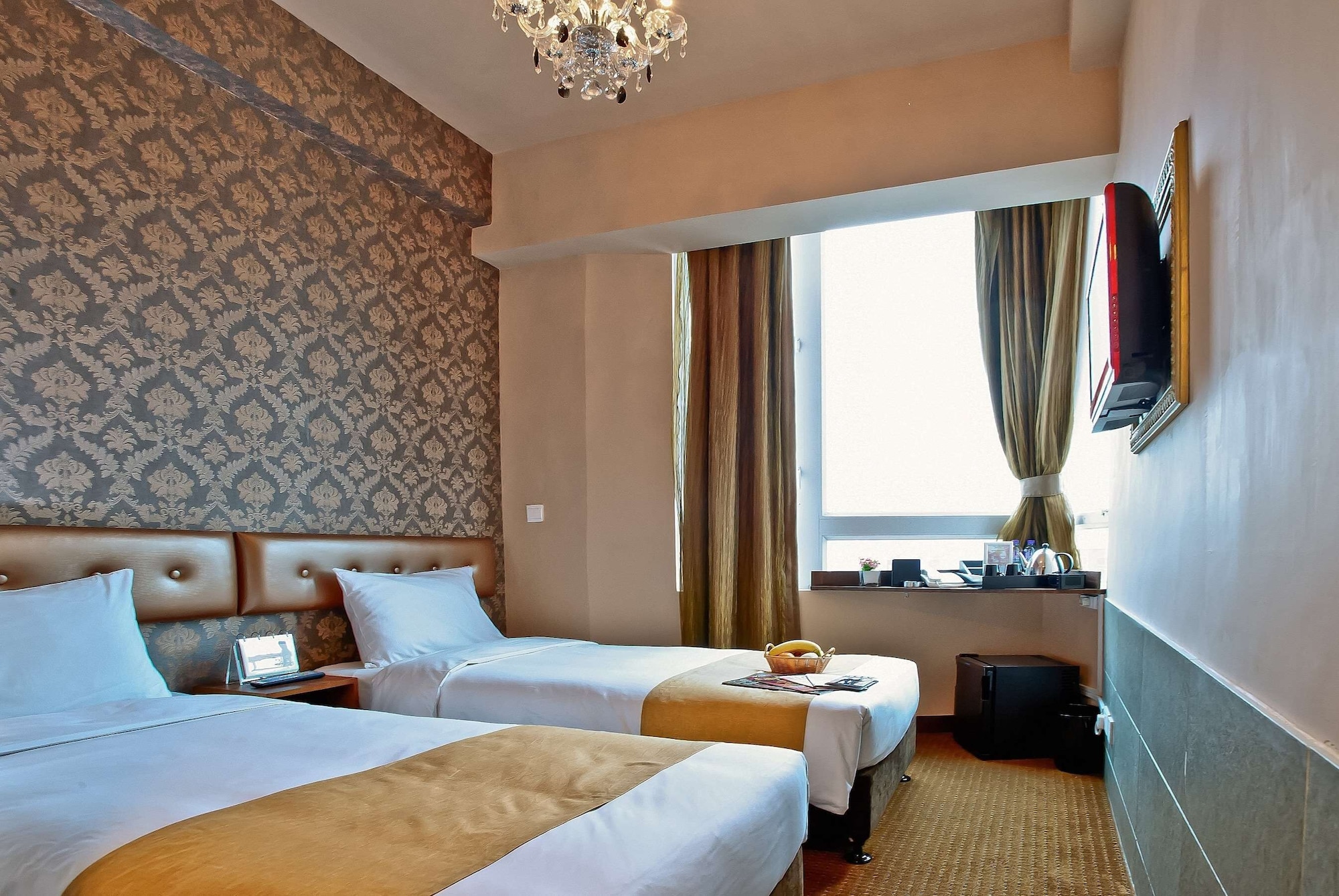 DELUXE, TWIN BEDS, HARBOUR VIEW