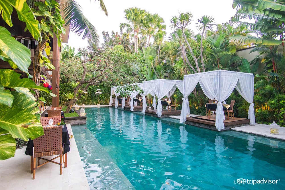 The Elysian Boutique Villa Hotel 40/50