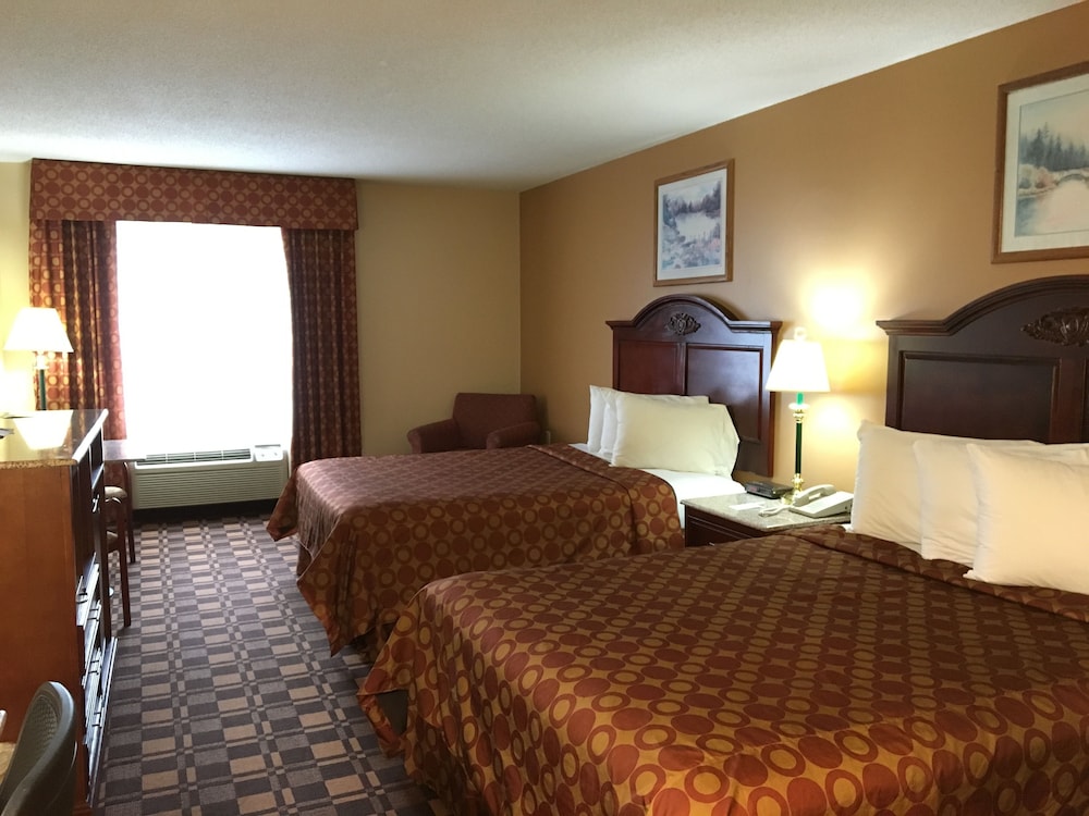 Cabot Inn and Suites 14/50