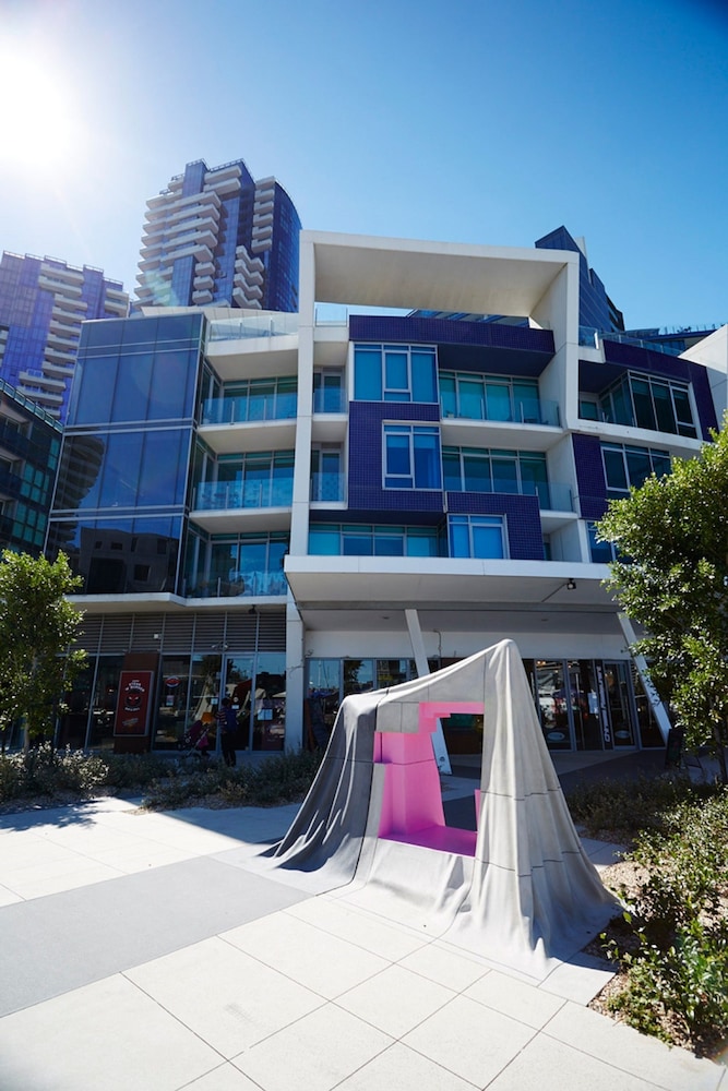 ACD Apartments 2/66