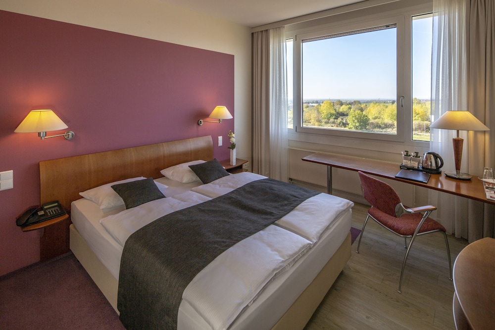 Globana Airport Hotel 13/46