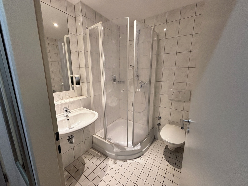 Hotel4you 48/50
