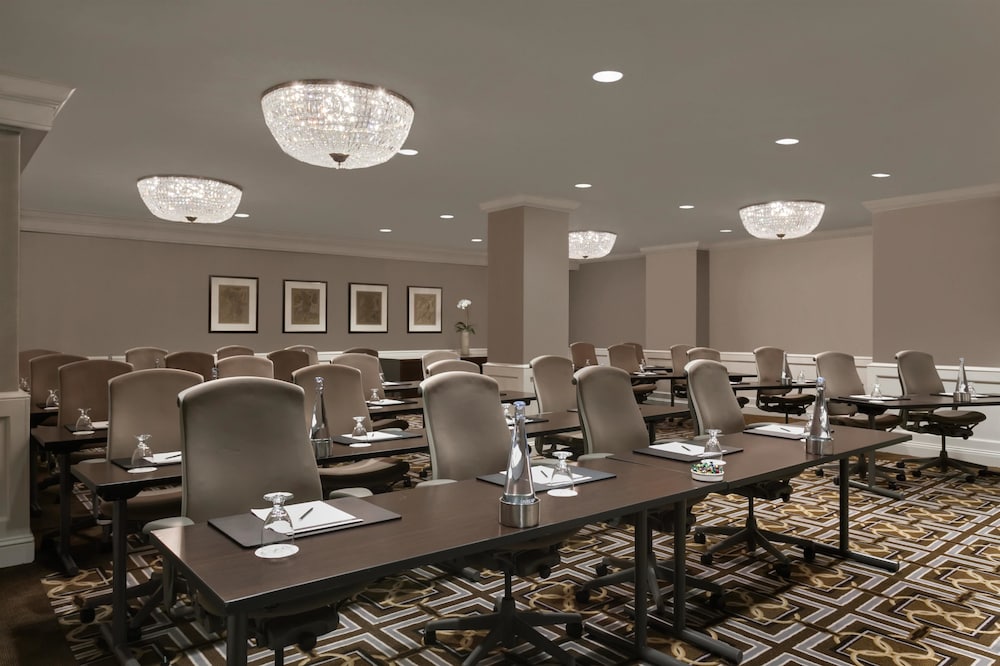 Fairmont Copley Plaza 93/105