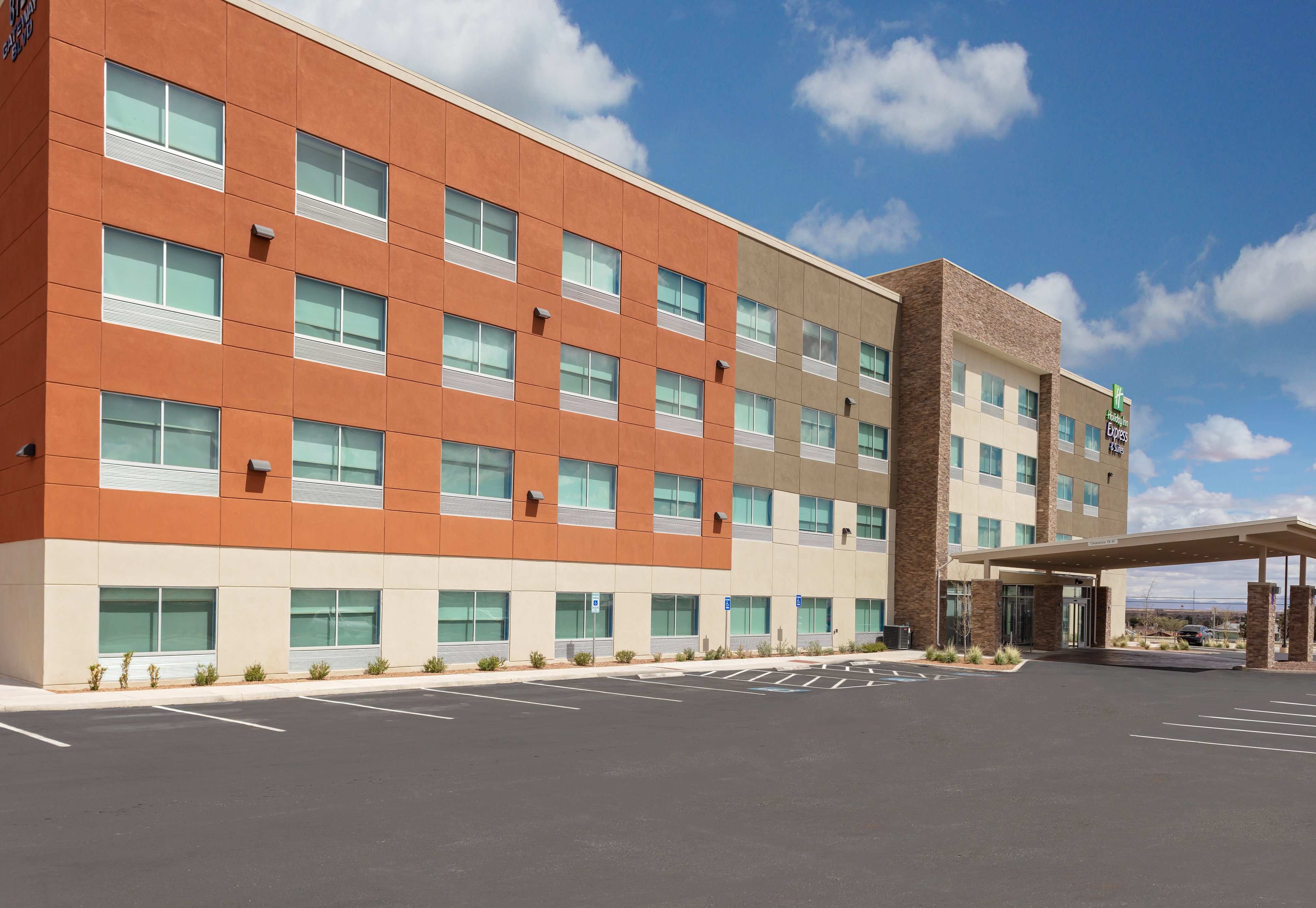 Holiday Inn Express & Suites El Paso North, an IHG Hotel 4/50