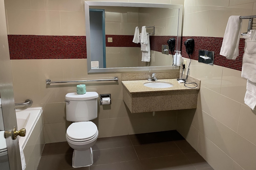 Days Inn by Wyndham Jersey City / NYC Area 40/41